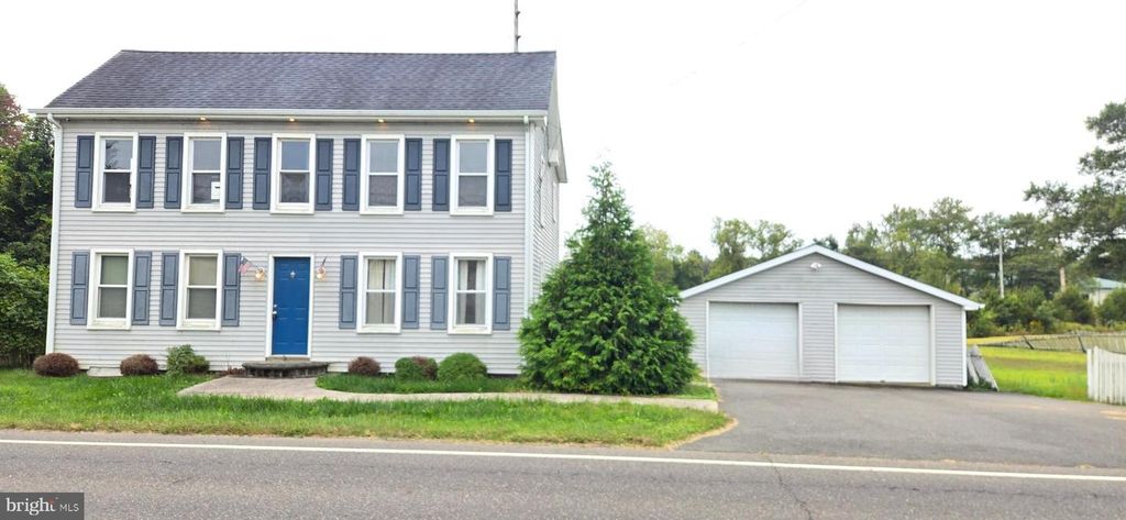 418 JACOBSTOWN COOKSTOWN RD, Wrightstown, NJ 08562