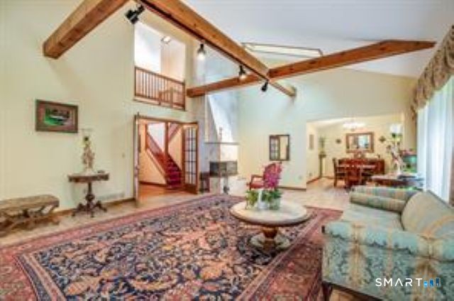 29 Pease Road, Woodbridge, CT 06525