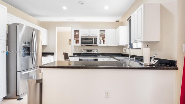 1884 SE 19th St, Homestead, FL 33035