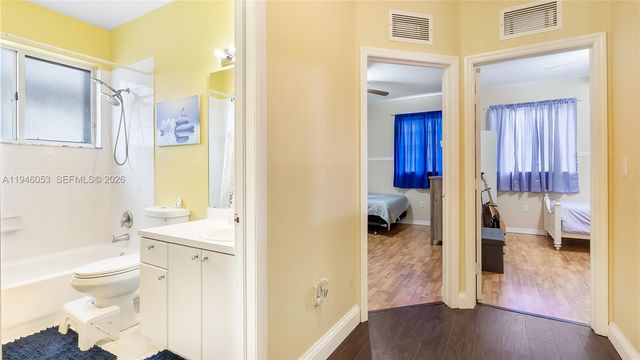 1884 SE 19th St, Homestead, FL 33035