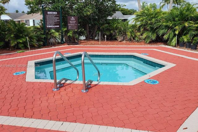 1884 SE 19th St, Homestead, FL 33035