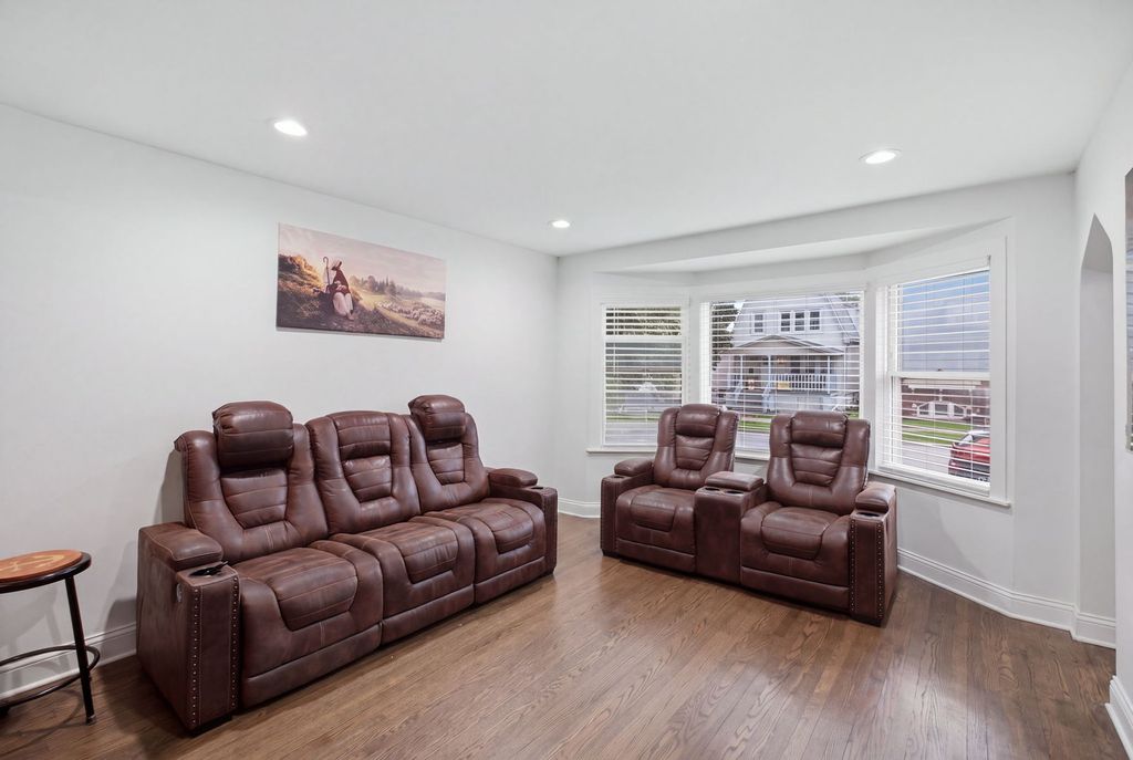 4918 W Winnemac Avenue, Chicago, IL 60630 — photo 5