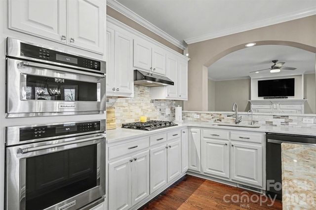 9800 Moody Court, Harrisburg, NC 28075