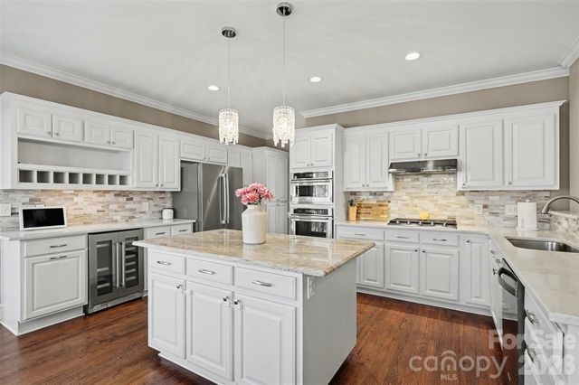 9800 Moody Court, Harrisburg, NC 28075