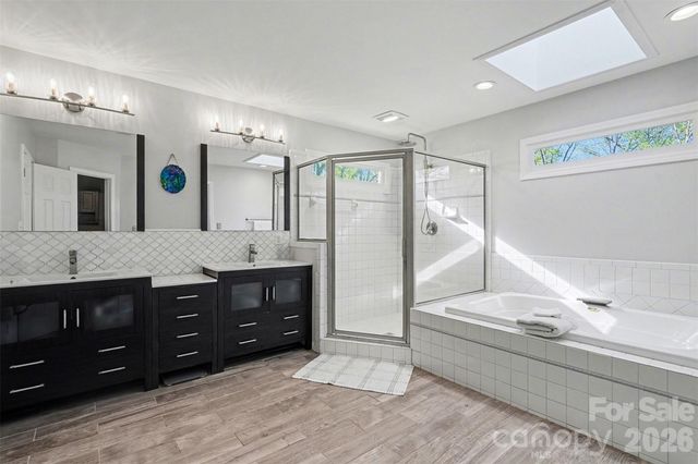 9800 Moody Court, Harrisburg, NC 28075