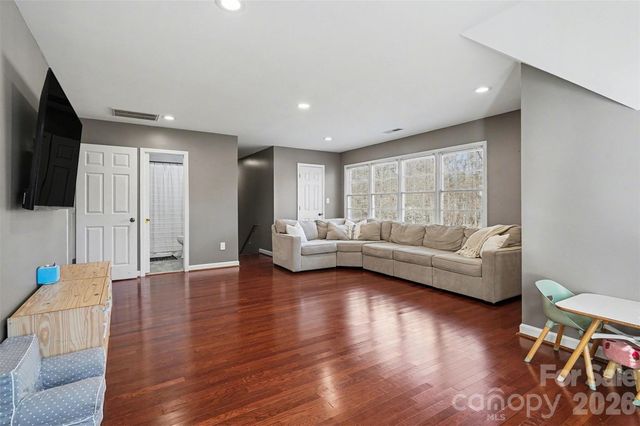 9800 Moody Court, Harrisburg, NC 28075