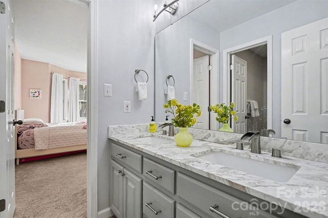 9800 Moody Court, Harrisburg, NC 28075