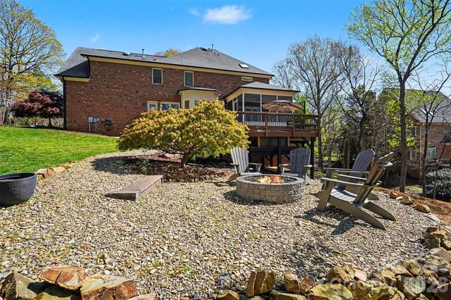 9800 Moody Court, Harrisburg, NC 28075