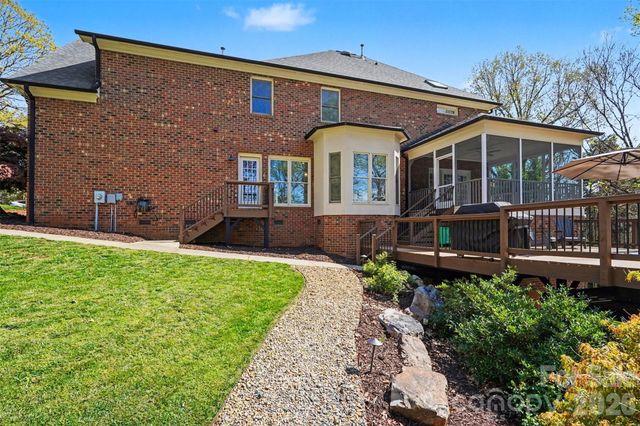 9800 Moody Court, Harrisburg, NC 28075