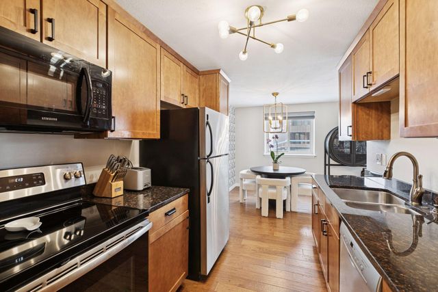 4400 Upton Avenue S 102, Minneapolis, MN 55410