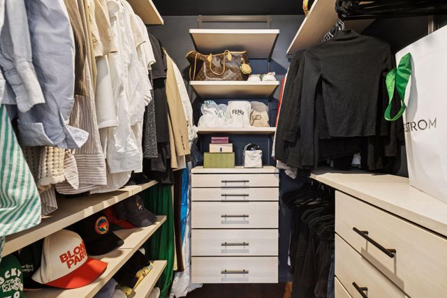 4400 Upton Avenue S 102, Minneapolis, MN 55410