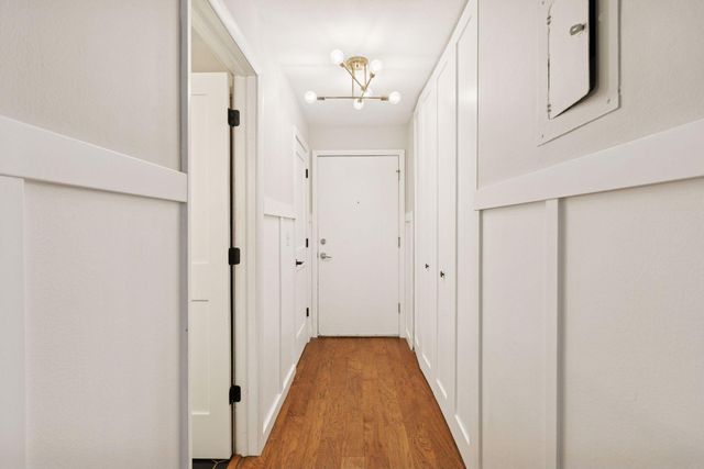 4400 Upton Avenue S 102, Minneapolis, MN 55410