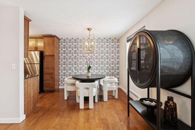 4400 Upton Avenue S 102, Minneapolis, MN 55410