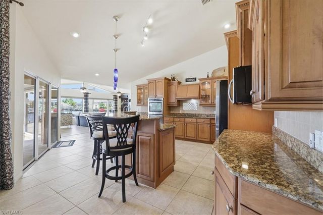 3614 SE 21st AVE, Cape Coral, FL 33904