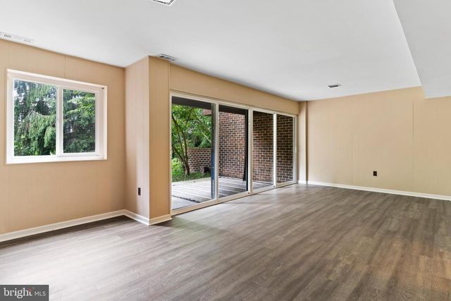 15 CAMPBELL PLACE, Camp Hill, PA 17011