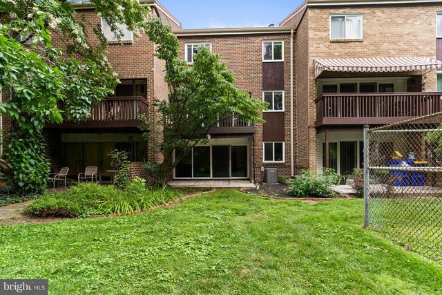 15 CAMPBELL PLACE, Camp Hill, PA 17011
