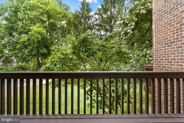 15 CAMPBELL PLACE, Camp Hill, PA 17011