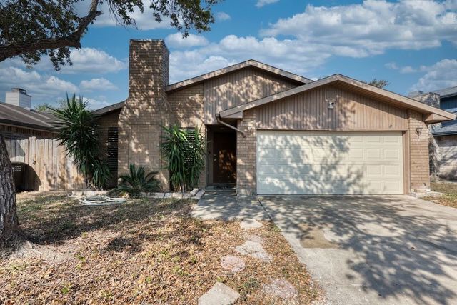 2721 Allencrest Dr, Corpus Christi, TX 78415
