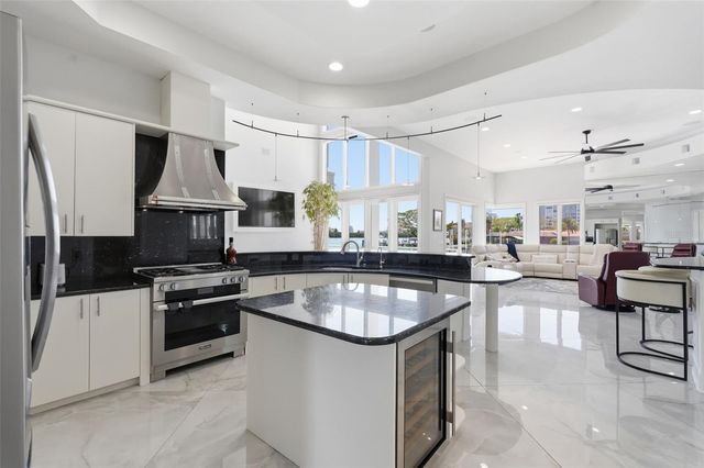 42 MIDWAY ISLAND, Clearwater, FL 33767