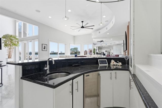 42 MIDWAY ISLAND, Clearwater, FL 33767