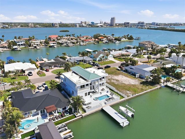 42 MIDWAY ISLAND, Clearwater, FL 33767
