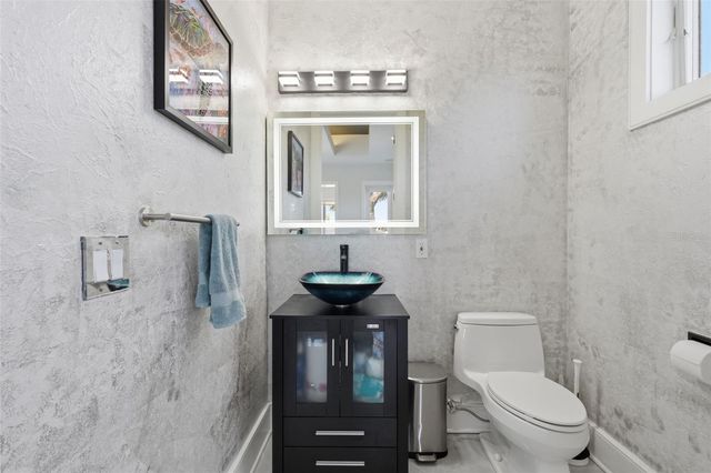 42 MIDWAY ISLAND, Clearwater, FL 33767