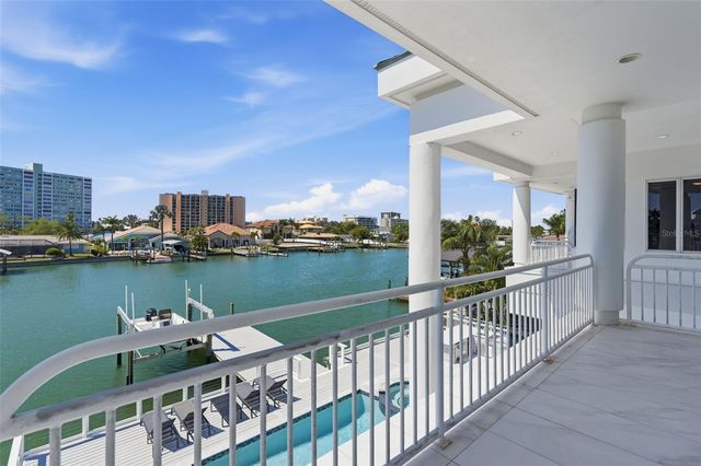 42 MIDWAY ISLAND, Clearwater, FL 33767