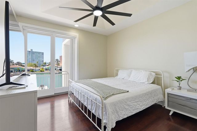 42 MIDWAY ISLAND, Clearwater, FL 33767