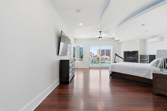 42 MIDWAY ISLAND, Clearwater, FL 33767