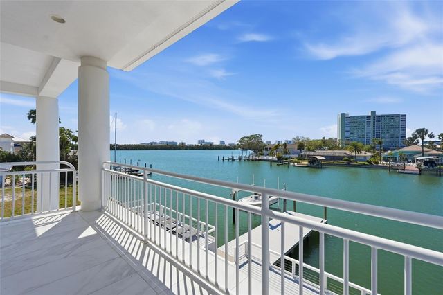 42 MIDWAY ISLAND, Clearwater, FL 33767