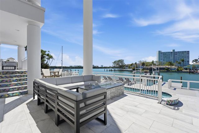 42 MIDWAY ISLAND, Clearwater, FL 33767