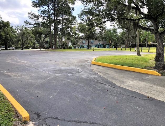 2711 KINGFISHER VILLAGE, Deland, FL 32720