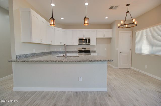 3610 N MOHU Drive, Eloy, AZ 85131