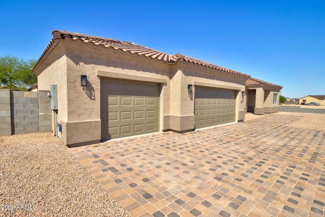 3610 N MOHU Drive, Eloy, AZ 85131