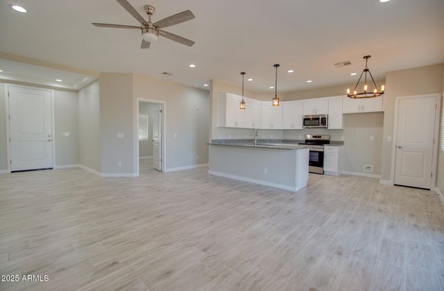 3610 N MOHU Drive, Eloy, AZ 85131