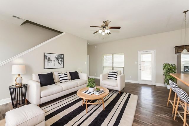 15635 Gatsby Lane, Dallas, TX 75253