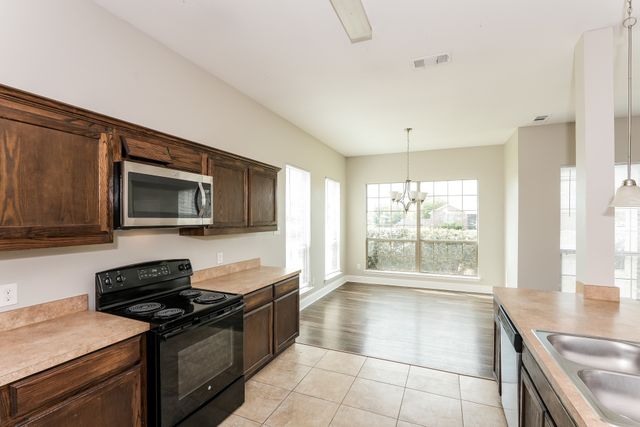 15635 Gatsby Lane, Dallas, TX 75253