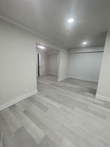 83-83 118 Street 1k, Kew Gardens, NY 11415