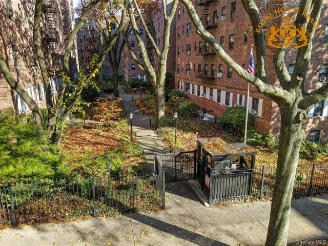 83-83 118 Street 1k, Kew Gardens, NY 11415