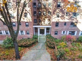 83-83 118 Street 1k, Kew Gardens, NY 11415
