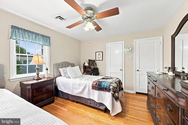 844 BURMONT RD, Drexel Hill, PA 19026