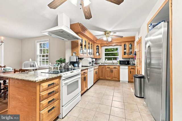 844 BURMONT RD, Drexel Hill, PA 19026