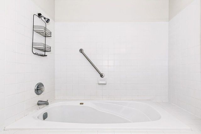 2517 N Covington Cir., Wichita, KS 67205