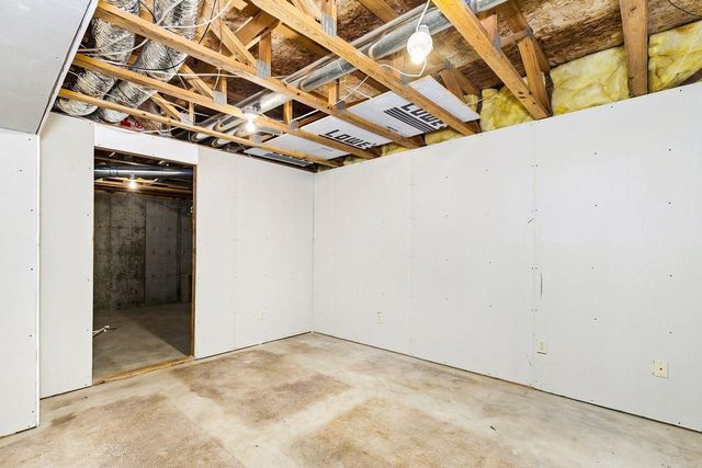 2517 N Covington Cir., Wichita, KS 67205