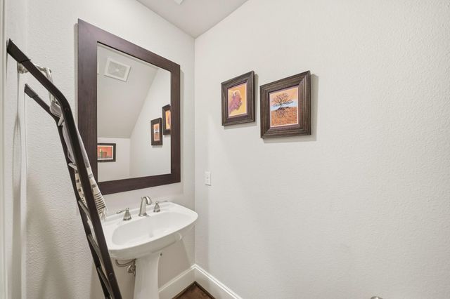 1810 Upland Lakes, Houston, TX 77043