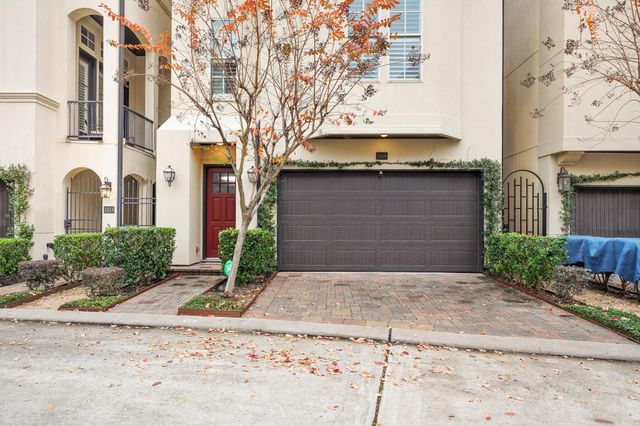 1810 Upland Lakes, Houston, TX 77043