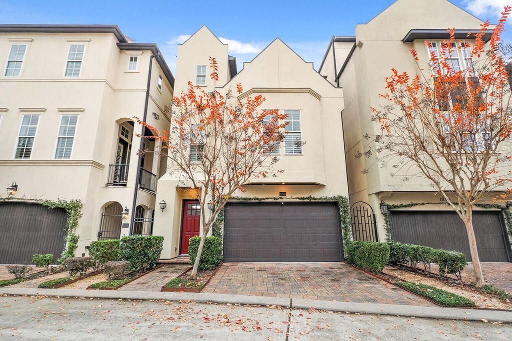 1810 Upland Lakes, Houston, TX 77043