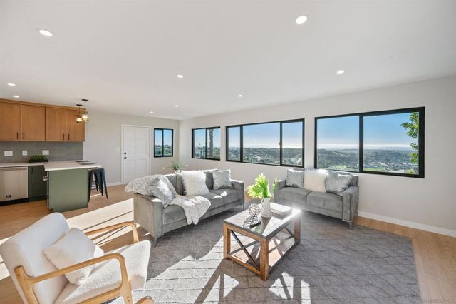 4303 Sheldon Dr, La Mesa, CA 91941