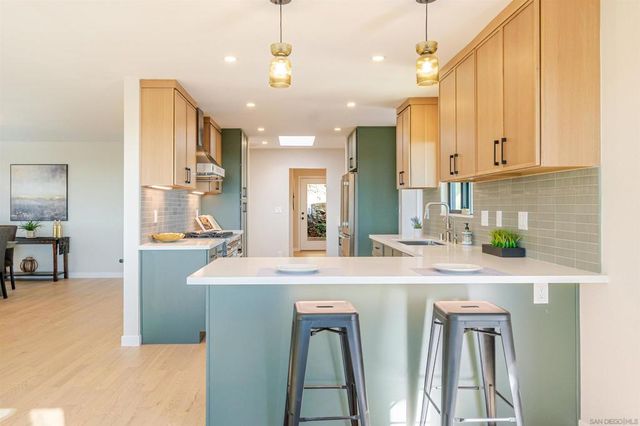 4303 Sheldon Dr, La Mesa, CA 91941