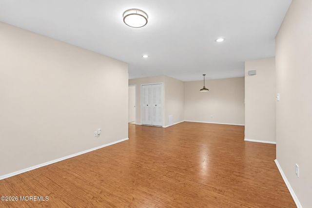 407 Hampton Court, Manalapan, NJ 07726